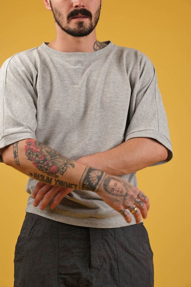 Salem Unisex Crew Neck Batwing Sleeve T-shirt - Gray Melange